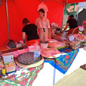 1b11f2bc-fa51-4f2a-b674-008a650b38ce Święto Pieczonego Ziemniaka w Racławicach – smak, muzyka i wspólne biesiadowanie