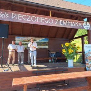 76f86b8c-1d24-4e13-bc80-adfe2e8e1ec1 Święto Pieczonego Ziemniaka w Racławicach – smak, muzyka i wspólne biesiadowanie