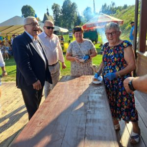 WhatsApp Image 2025-08-15 at 16.46.13 (1) Święto Pieczonego Ziemniaka w Racławicach – smak, muzyka i wspólne biesiadowanie