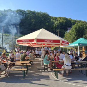 WhatsApp Image 2025-08-15 at 17.13.29 (1) Święto Pieczonego Ziemniaka w Racławicach – smak, muzyka i wspólne biesiadowanie