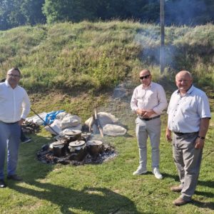 WhatsApp Image 2025-08-15 at 17.13.30 (2) Święto Pieczonego Ziemniaka w Racławicach – smak, muzyka i wspólne biesiadowanie