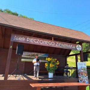 b5063b95-fd63-4445-9f35-1ec957d7c4d3 Święto Pieczonego Ziemniaka w Racławicach – smak, muzyka i wspólne biesiadowanie