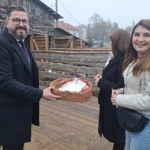 WhatsApp Image 2025-12-21 at 14.50.45 (3) Spotkanie Opłatkowe przy Żywej Szopce w Jerzmanowicach