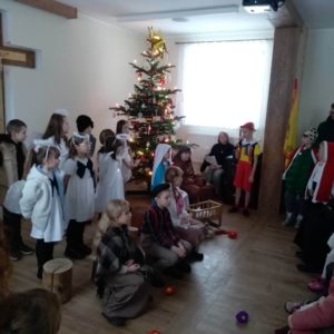 zdjęcia ze zbiorów Zespołu Szkolno-Przedszkolnego w Sąspowie